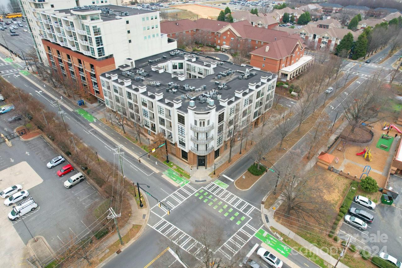 Court 6 - Residential