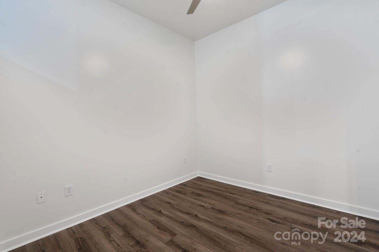 Court 6 - Residential