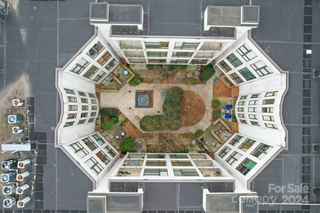 Court 6 - Residential