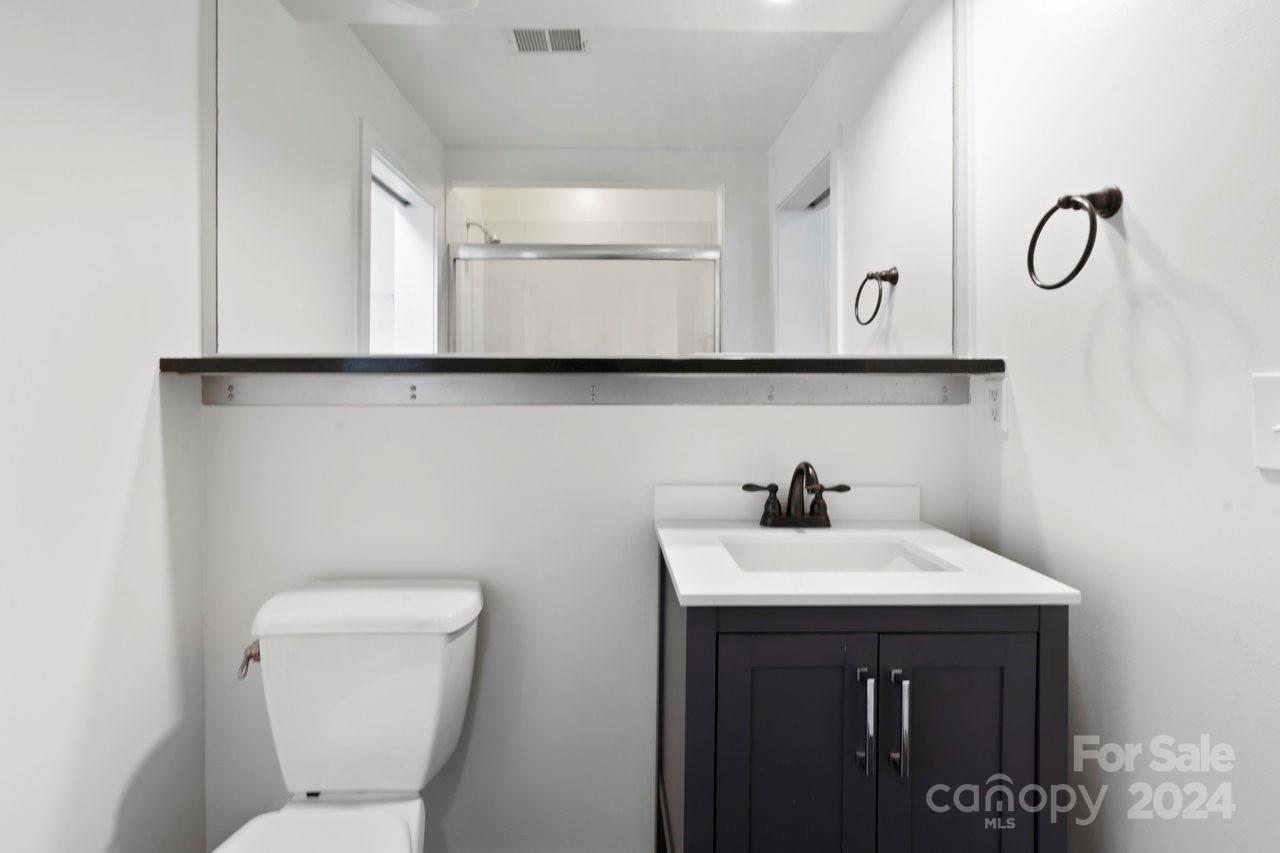 Court 6 - Residential