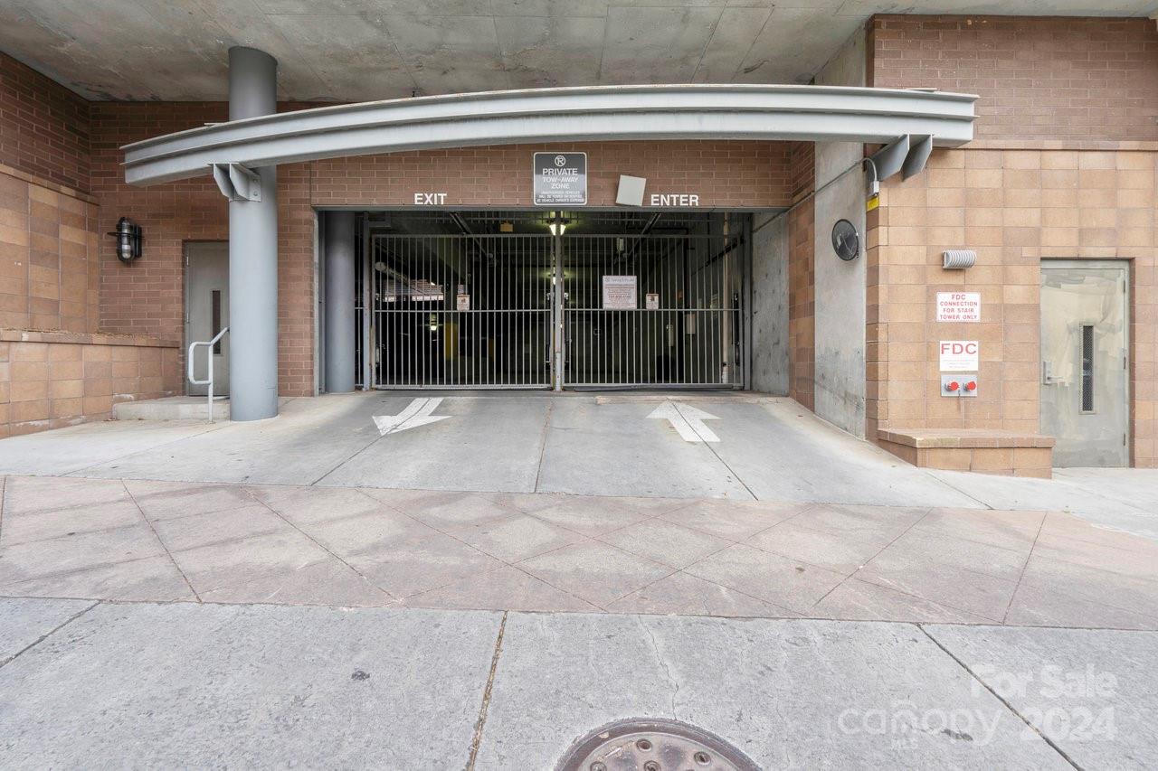 Court 6 - Residential