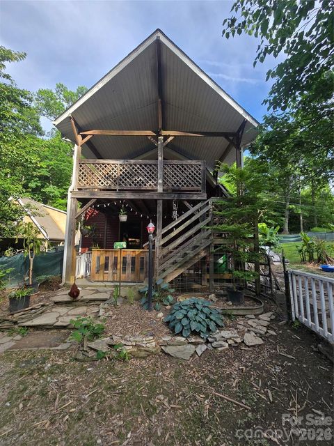 Photo of 1480 Davis Mountain Road, Hendersonville, NC 28739 (MLS # 4390492)