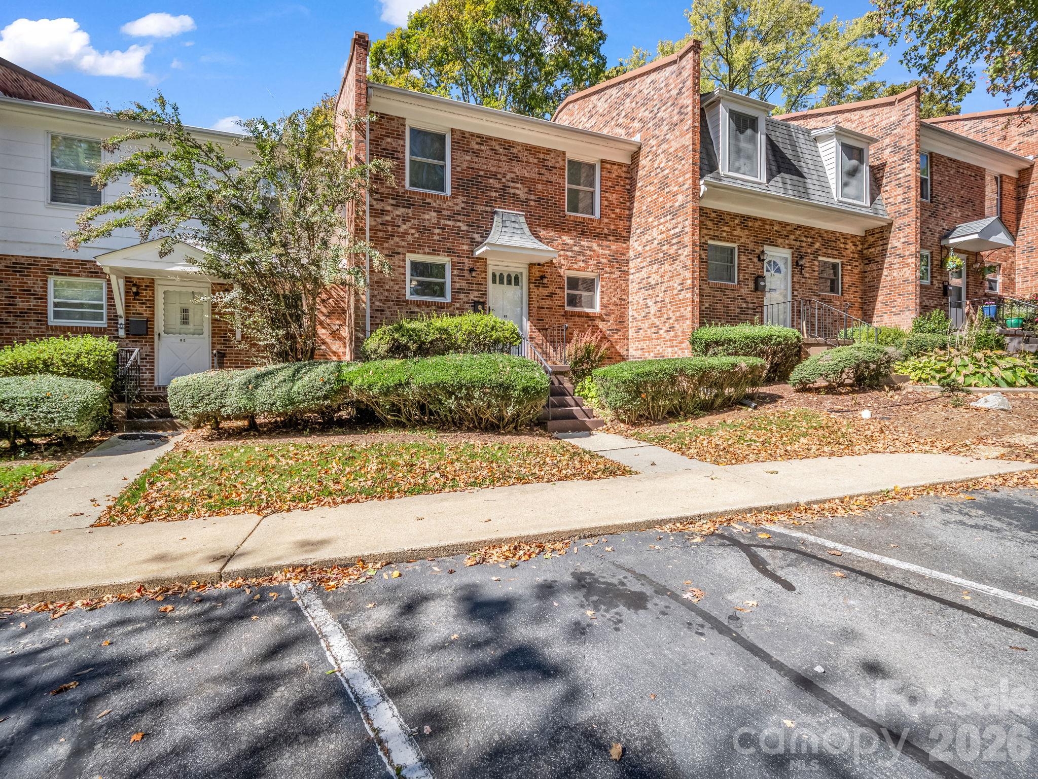 1409 Kensington Road B-3