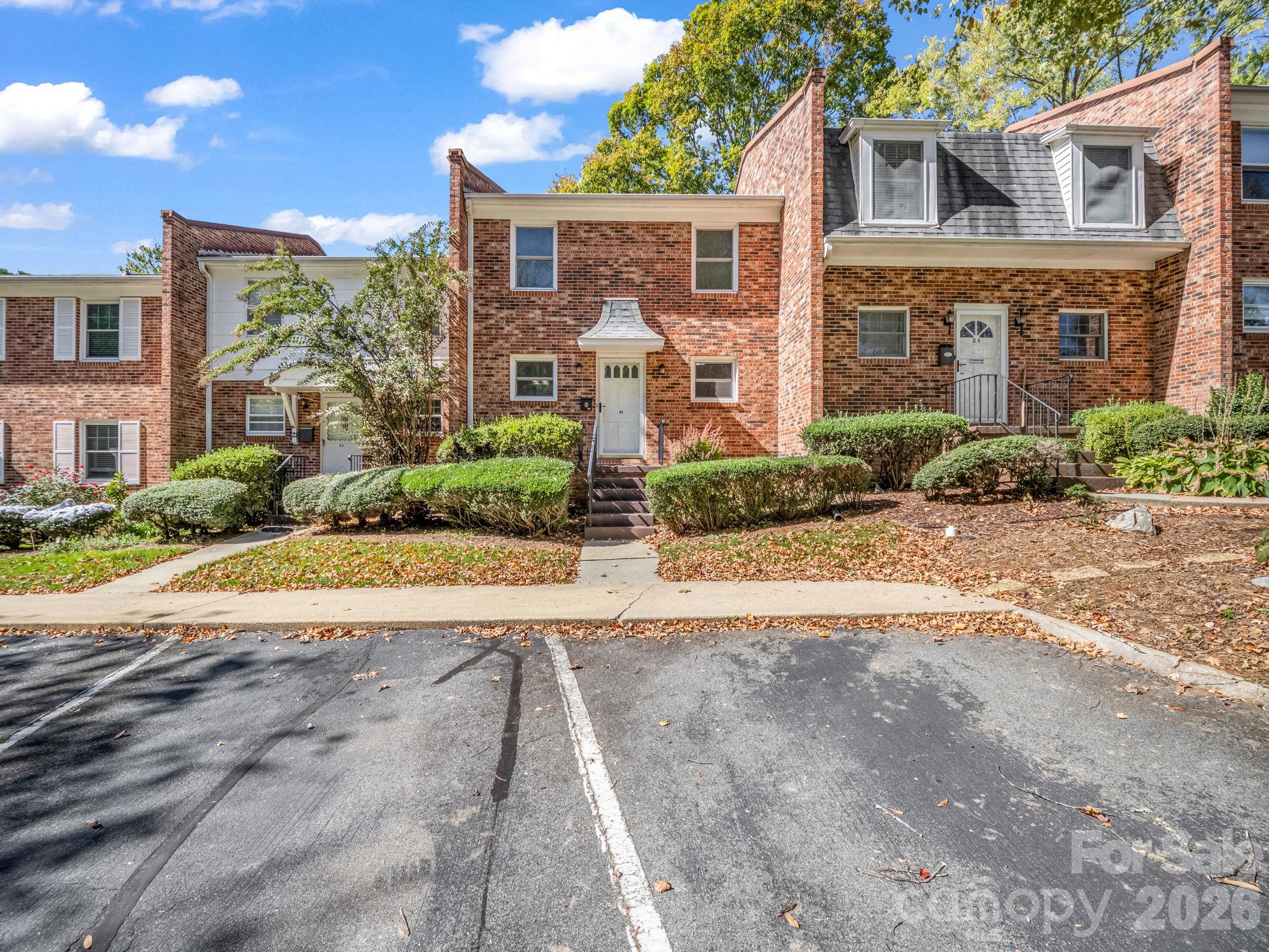 1409 Kensington Road B-3