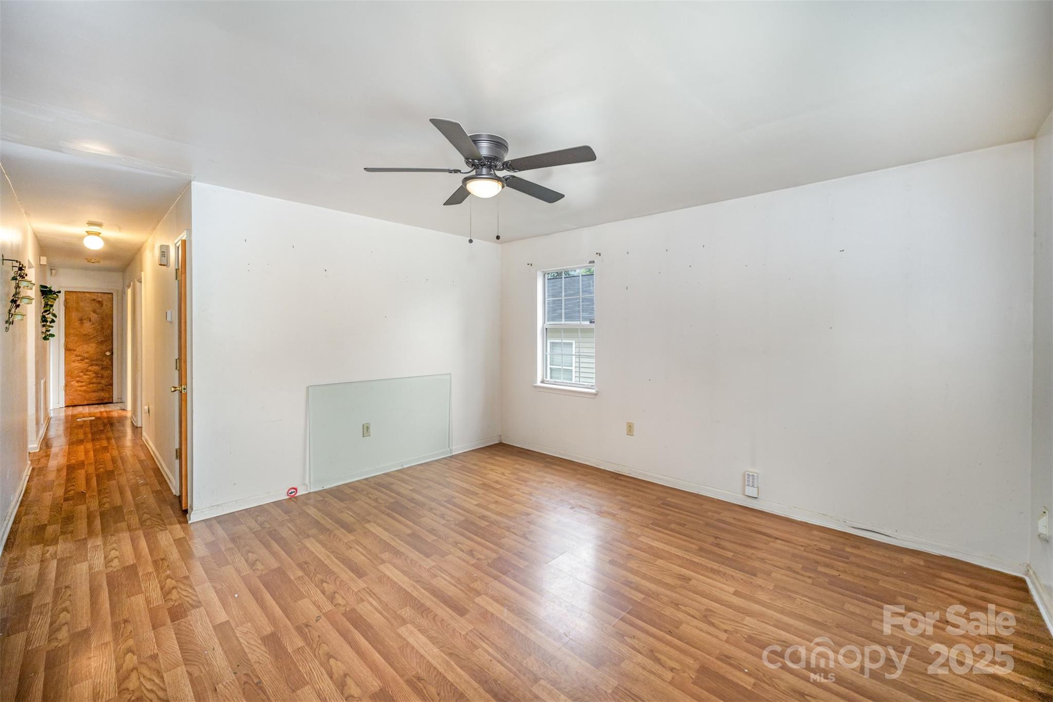 820 E 18th Street