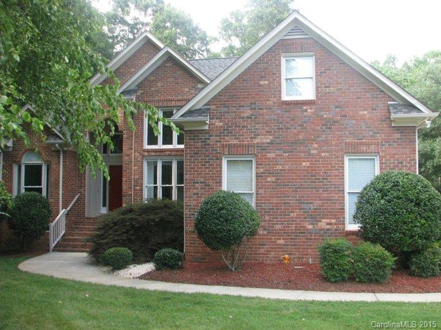 Full Brick; ready for move in August 1-possibly ready Mid July 15 if needed. 3 bedrooms downstairs; 4th bedroom/bonus room upstairs. Washer/Dryer remains as well as TV mounts & Speakers. Large lot with privacy-end of street. Kitchen has gas range & lots of cabinet storage; open to greatroom and breakfast area.  Split Bedroom floorplan downstairs; large garage. NO cats considered; Dogs under 40 lbs ok. Popular South CLT school district. Tenant must obtain renters insurance policy.