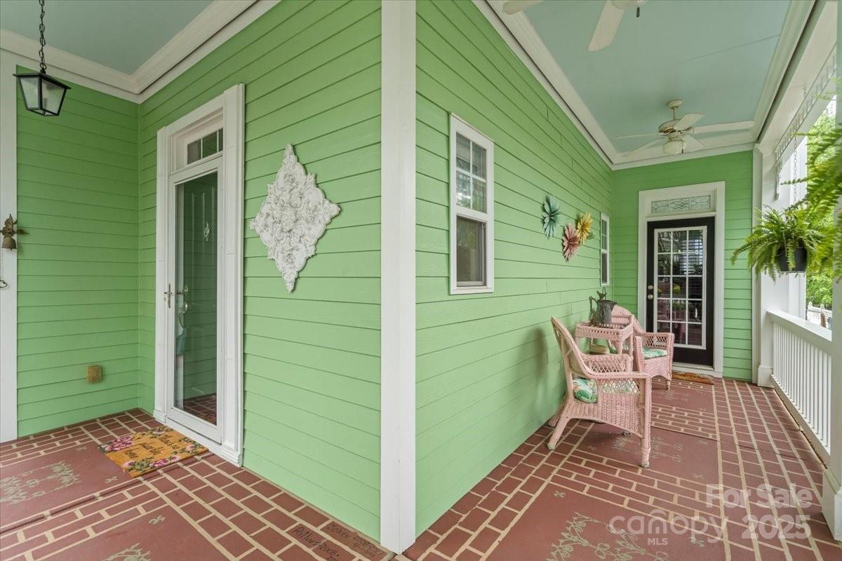 136 Water Oak Drive