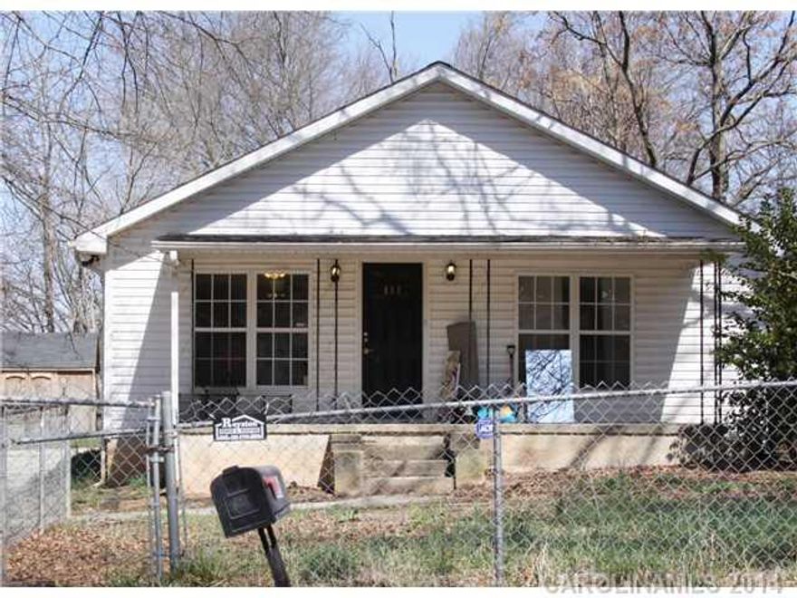 APPROVED SHORT SALE PRICE AT $30,000!!!! Beautiful bungalow, 3 large bedrooms and 2 full bath. Large eat in kitchen and very spacious throughout. Master bedroom has beautiful master bath. Nice leveled lot with fenced in yard. Only minutes away from I-85