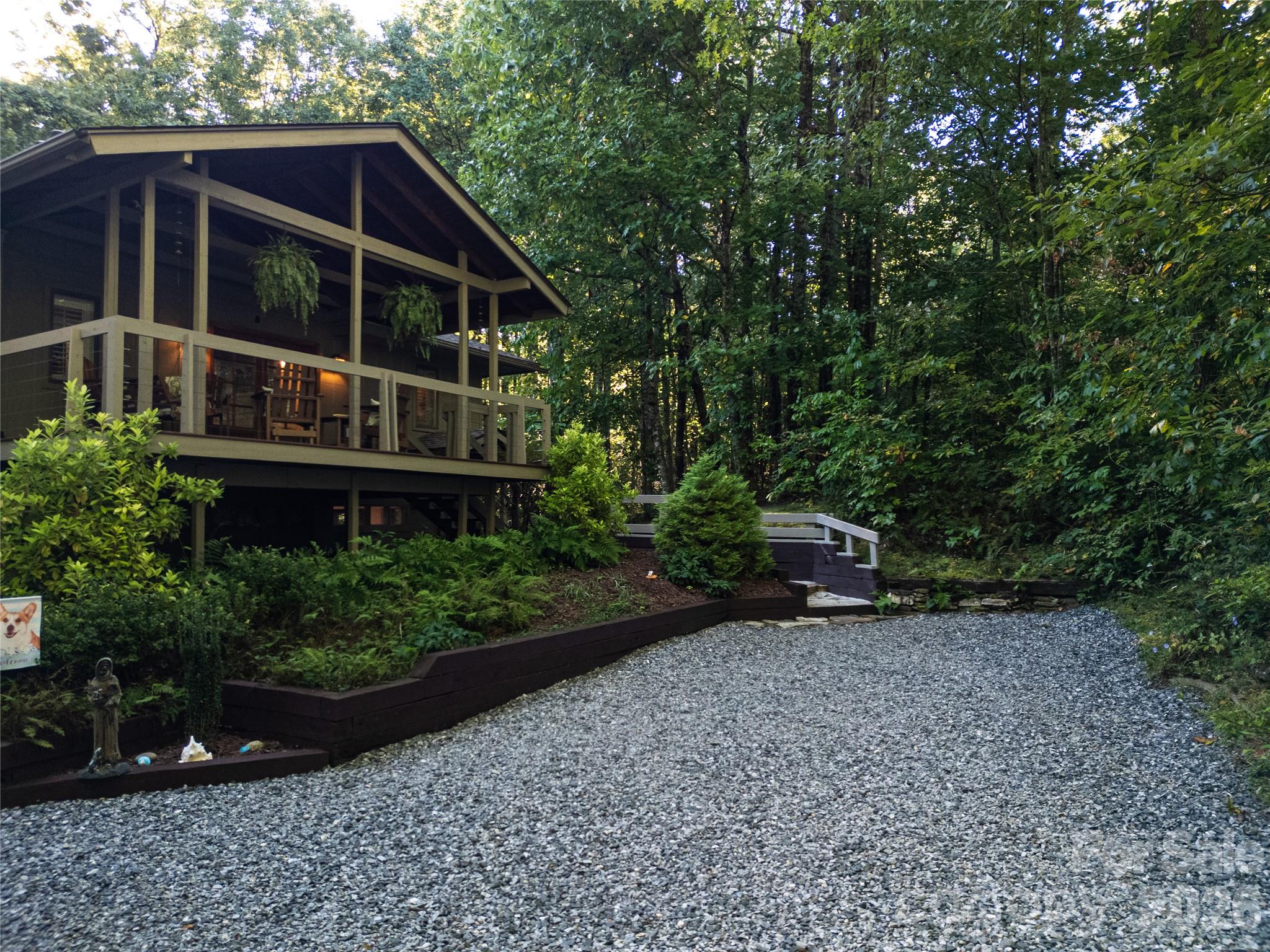 139 Panther Gap Road