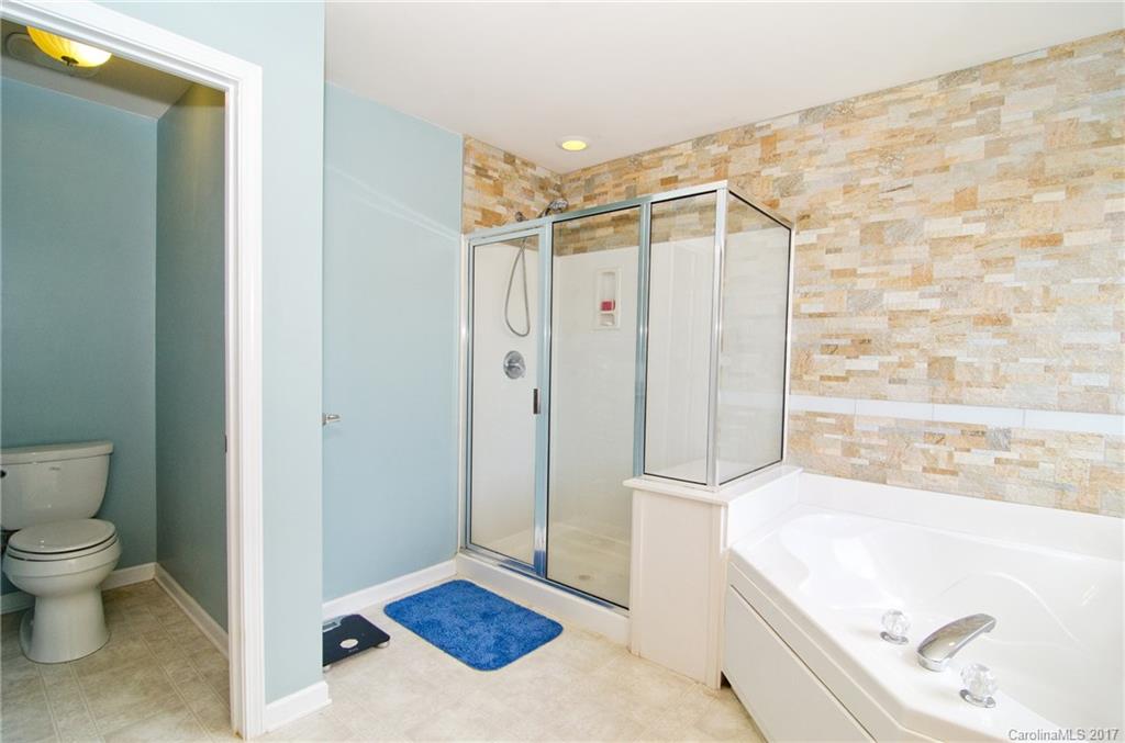 Autumn Cove At Lake Wylie - Residential