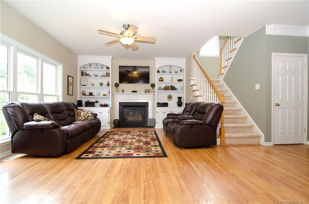 Autumn Cove At Lake Wylie - Residential