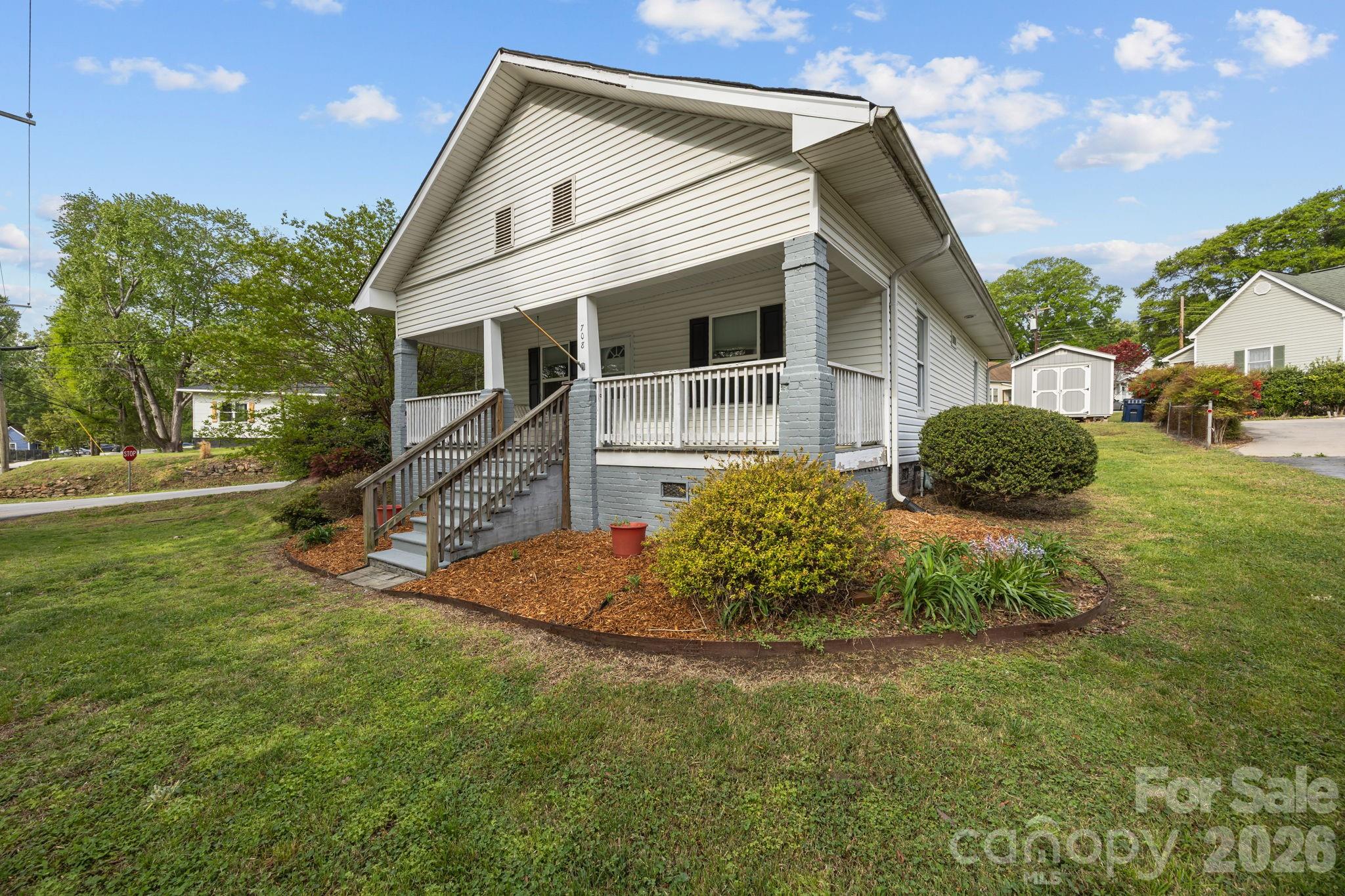 708 Old Charlotte Road SW