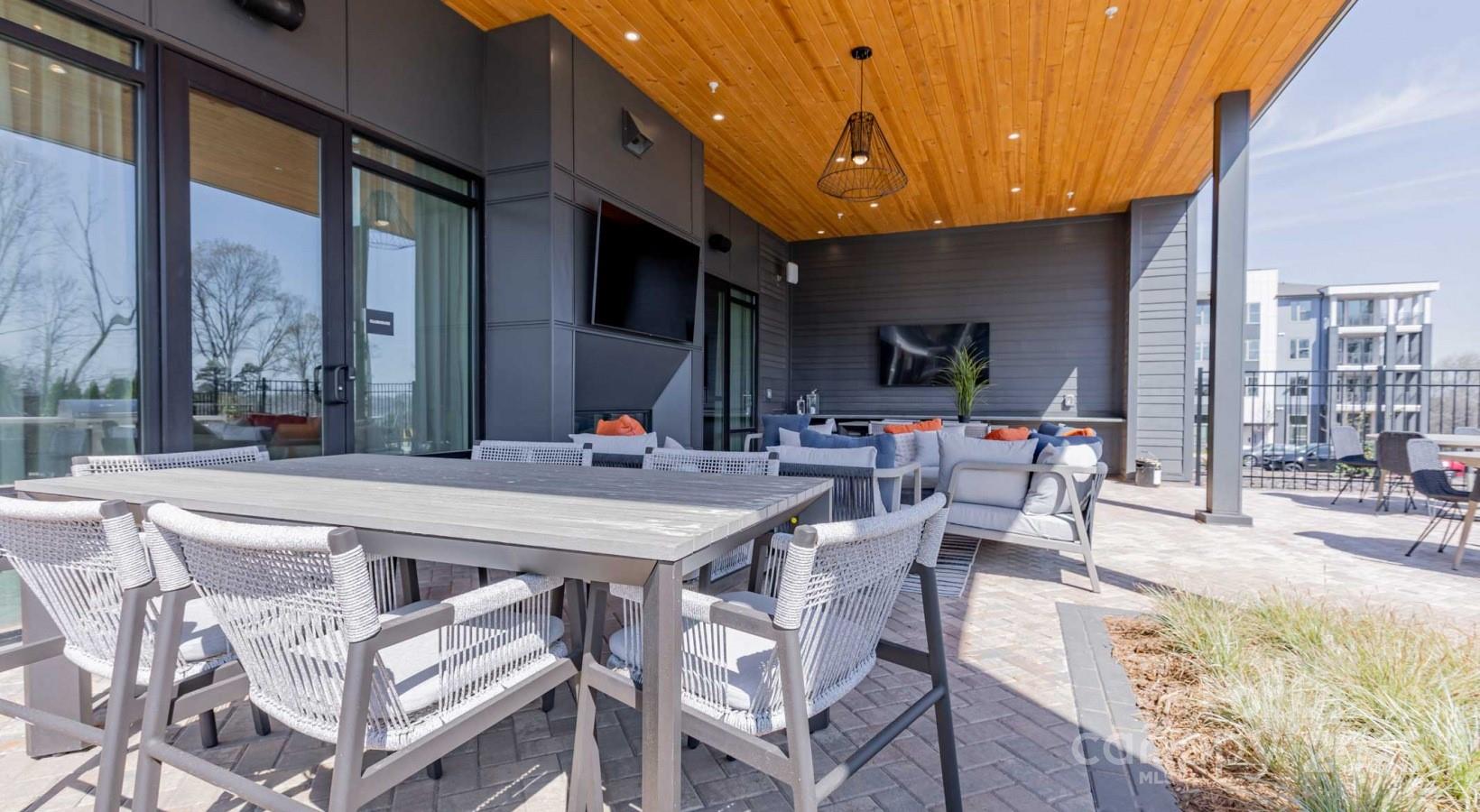 Charlotte, North Carolina 28213, United States, 2 Bedrooms Bedrooms, ,2 BathroomsBathrooms,Residential,Active,159383