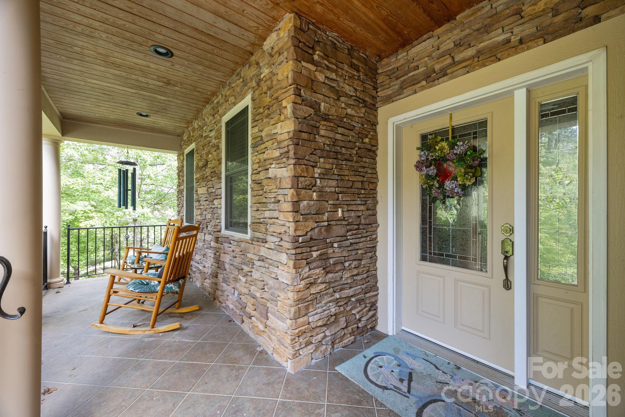 40 Mountain Shadows Drive