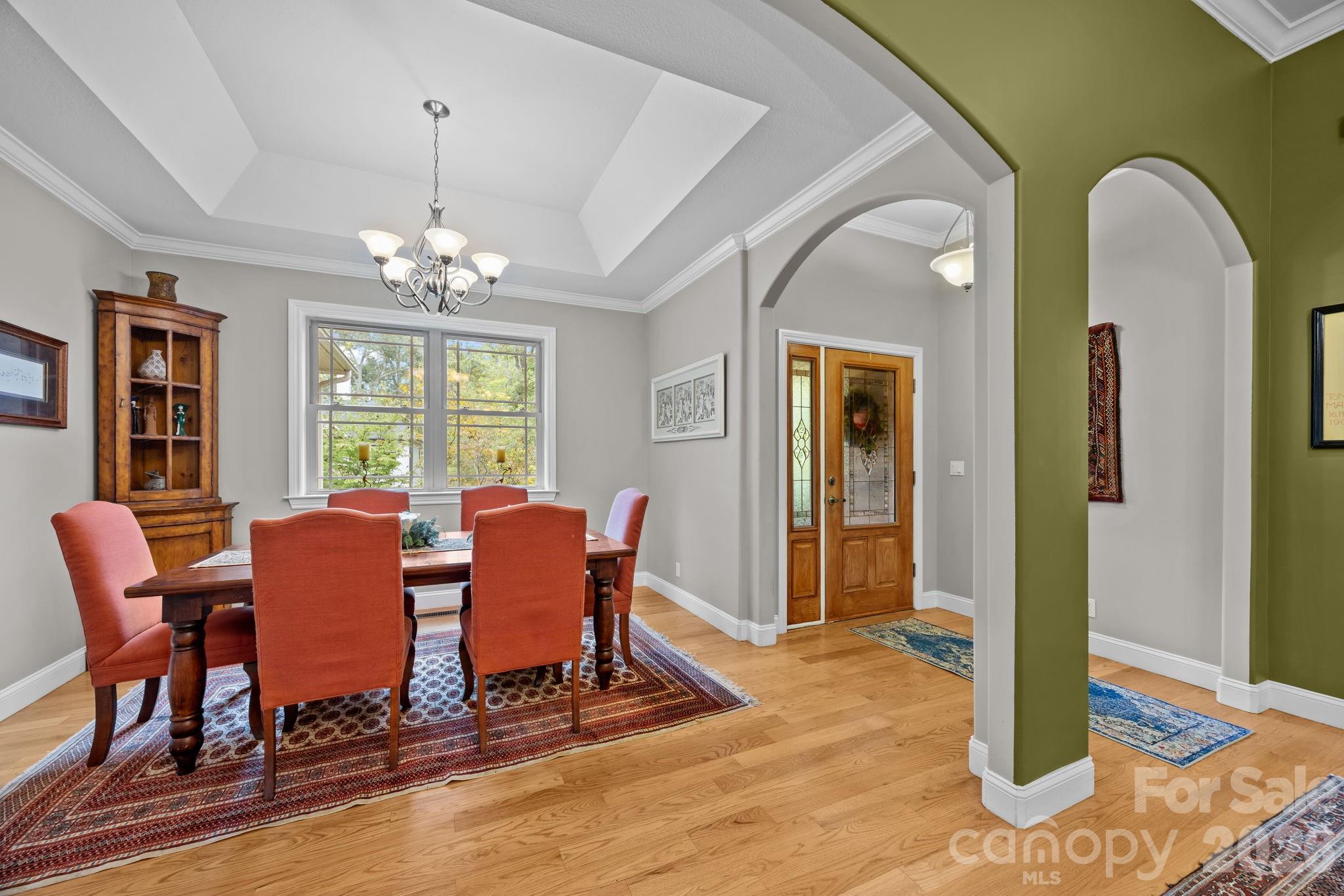 40 Mountain Shadows Drive