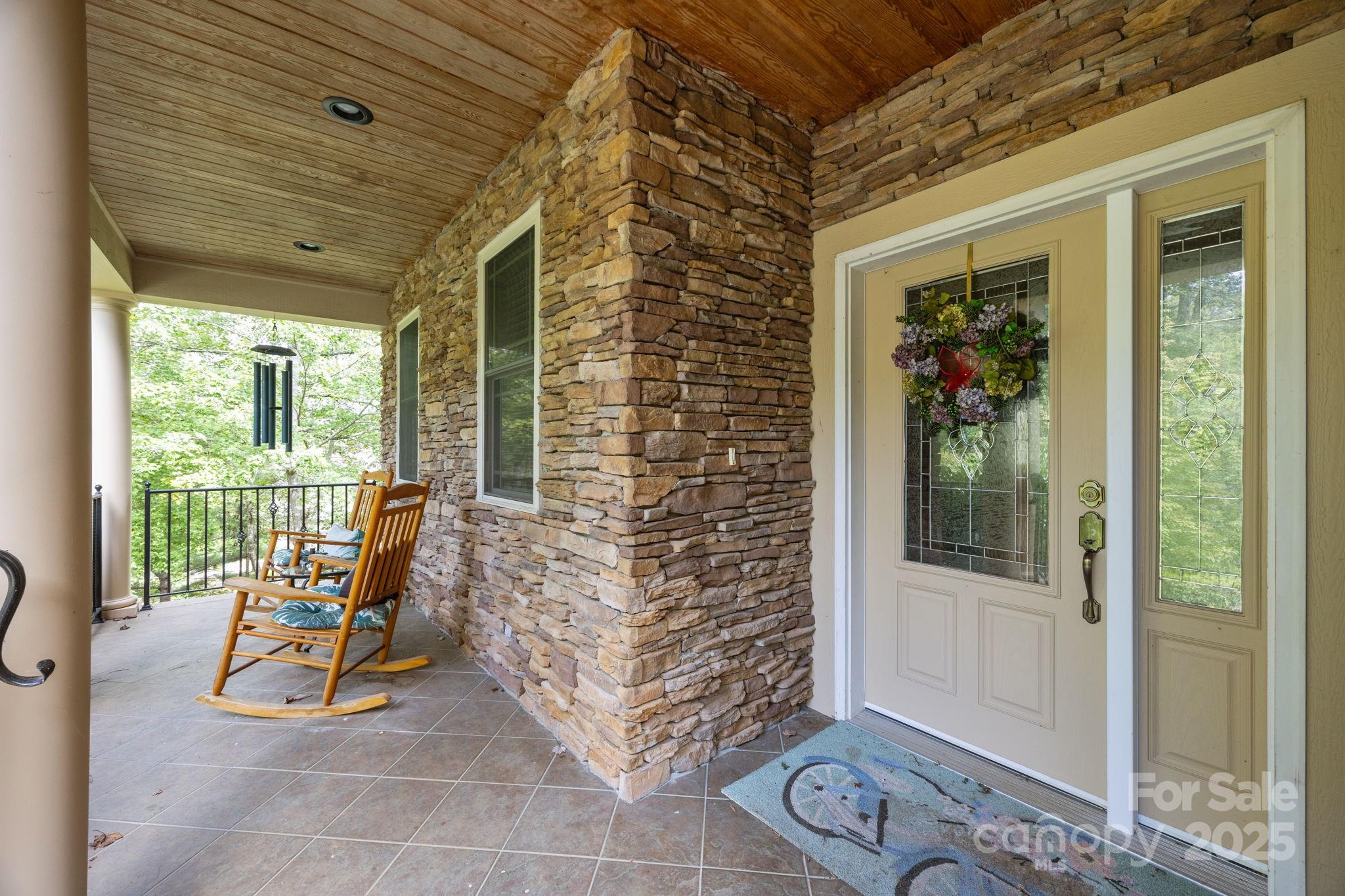 40 Mountain Shadows Drive