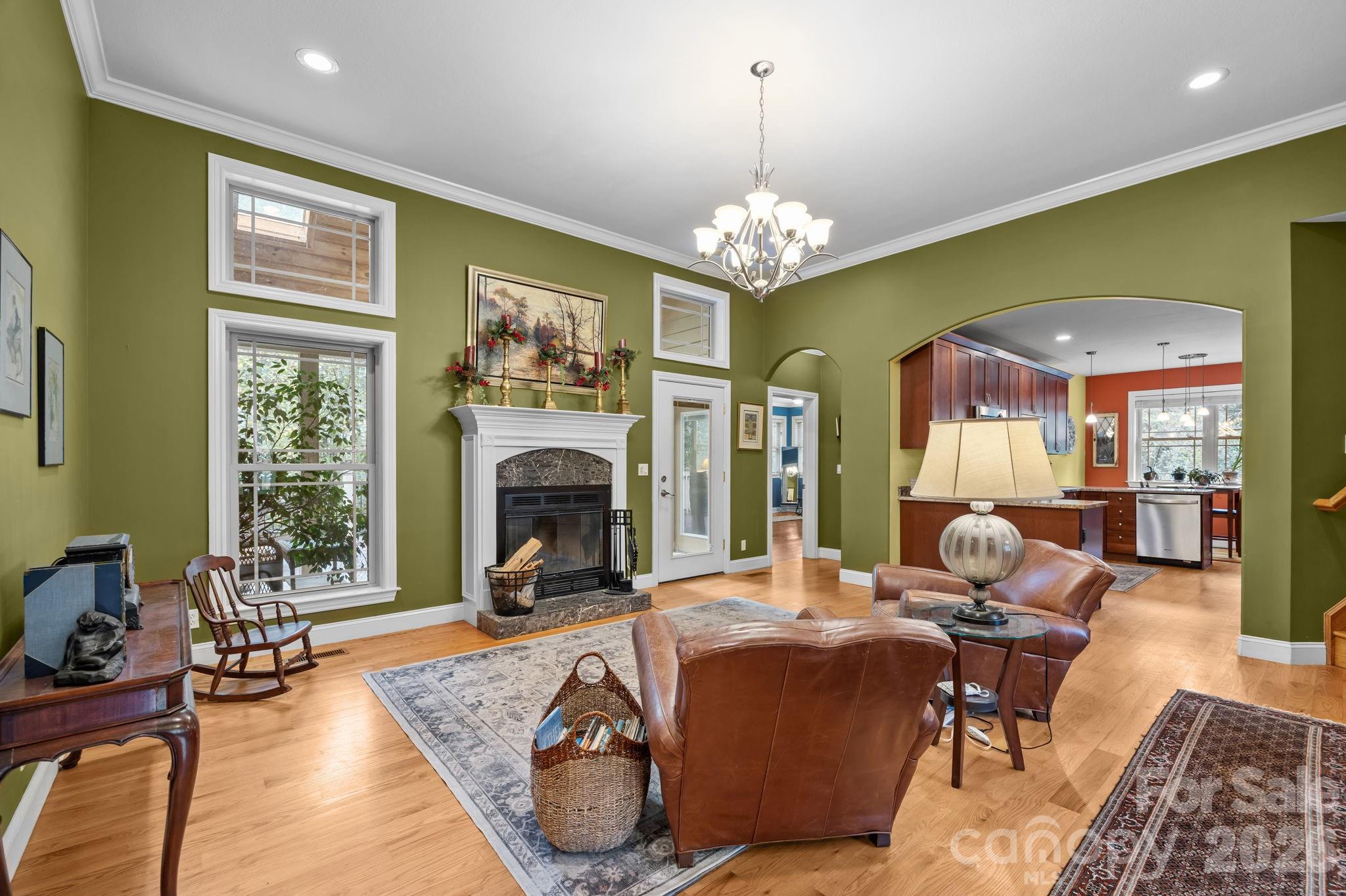 40 Mountain Shadows Drive