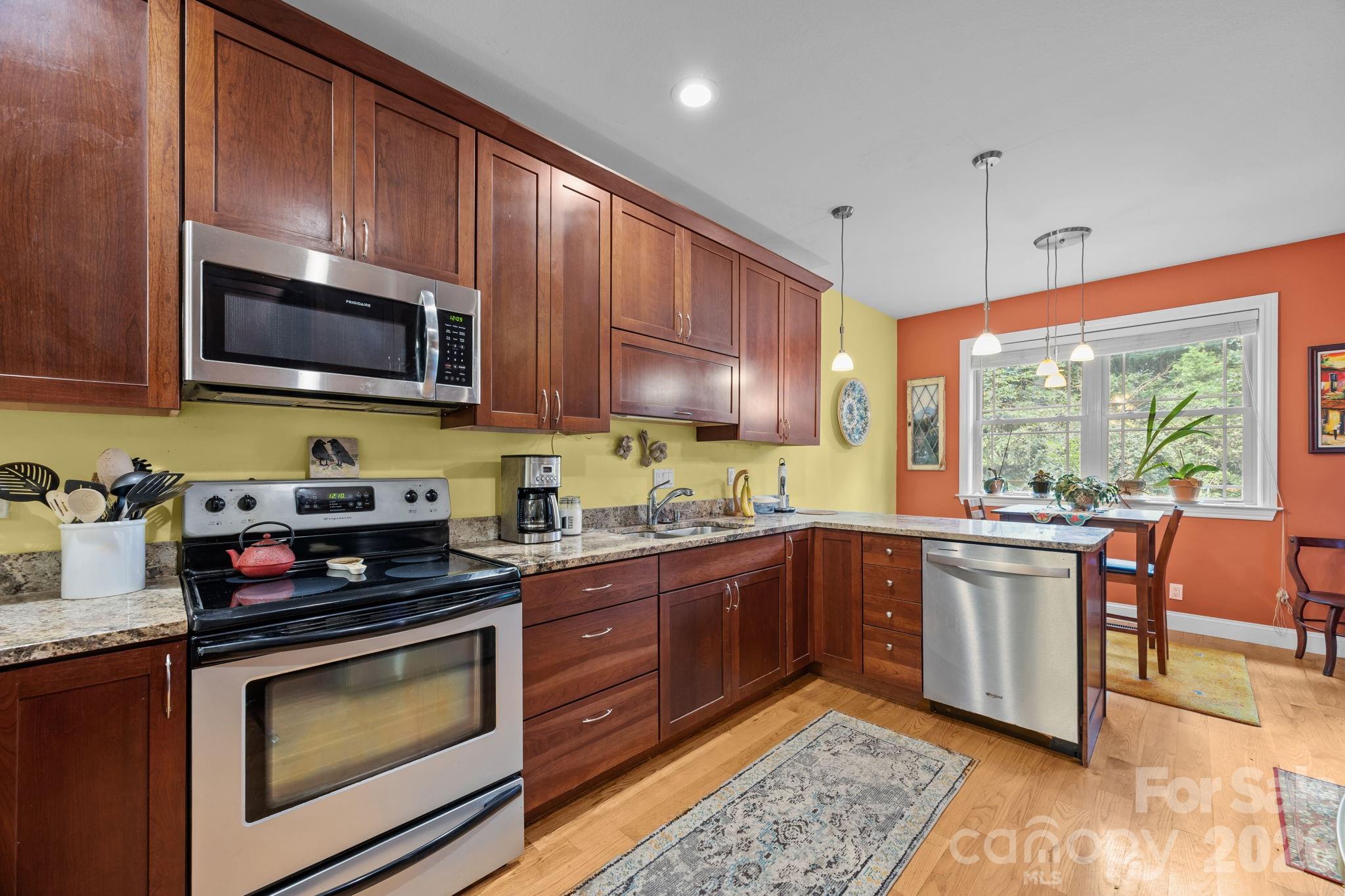 Mountain Shadows - Residential