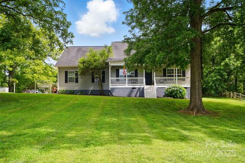 1621 California Road York SC 29745