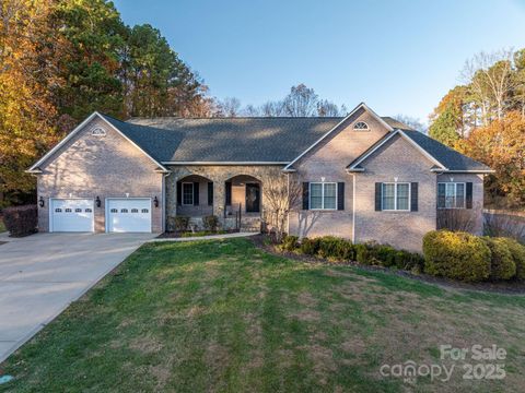 7522 Turnberry Lane Stanley NC 28164