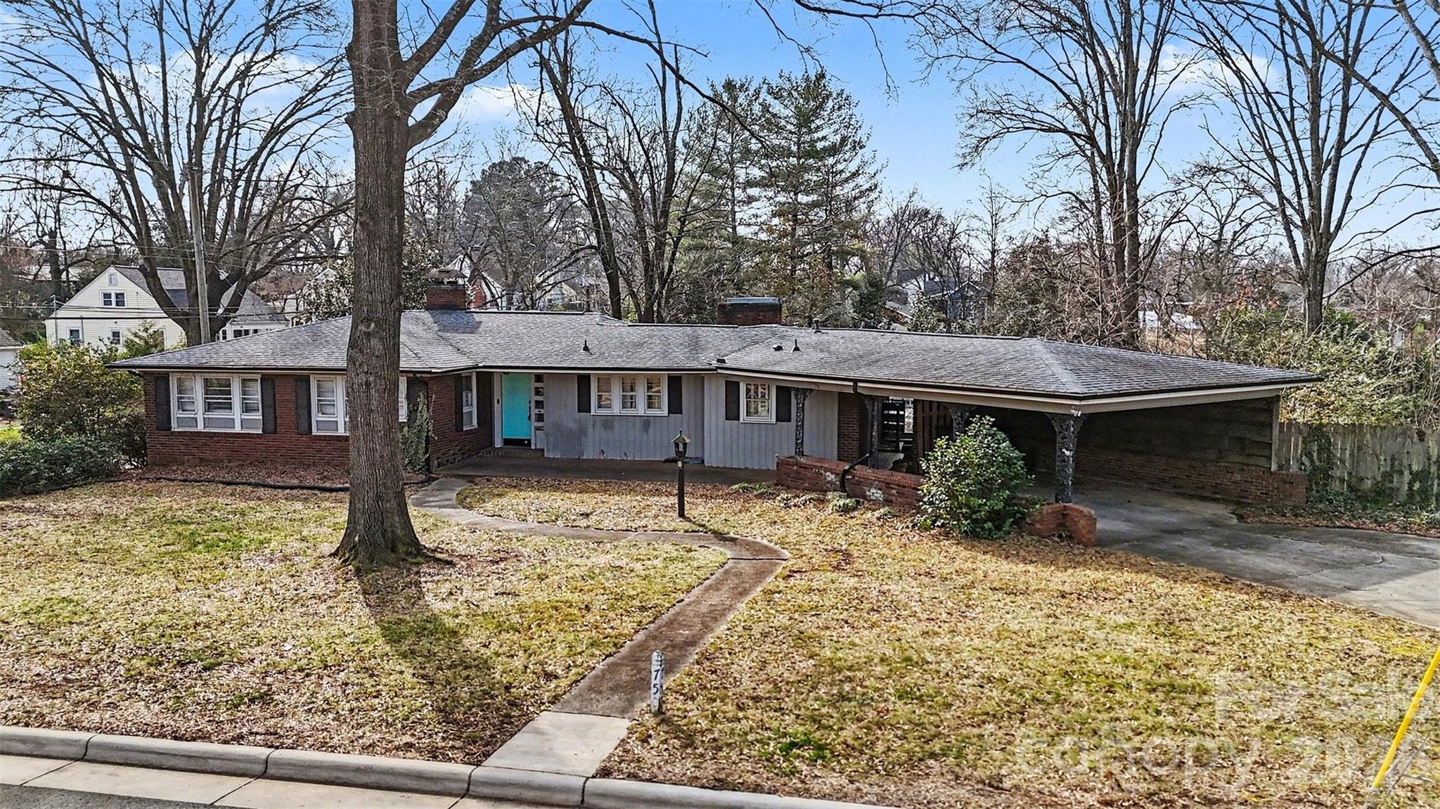 750 Spring Street SW