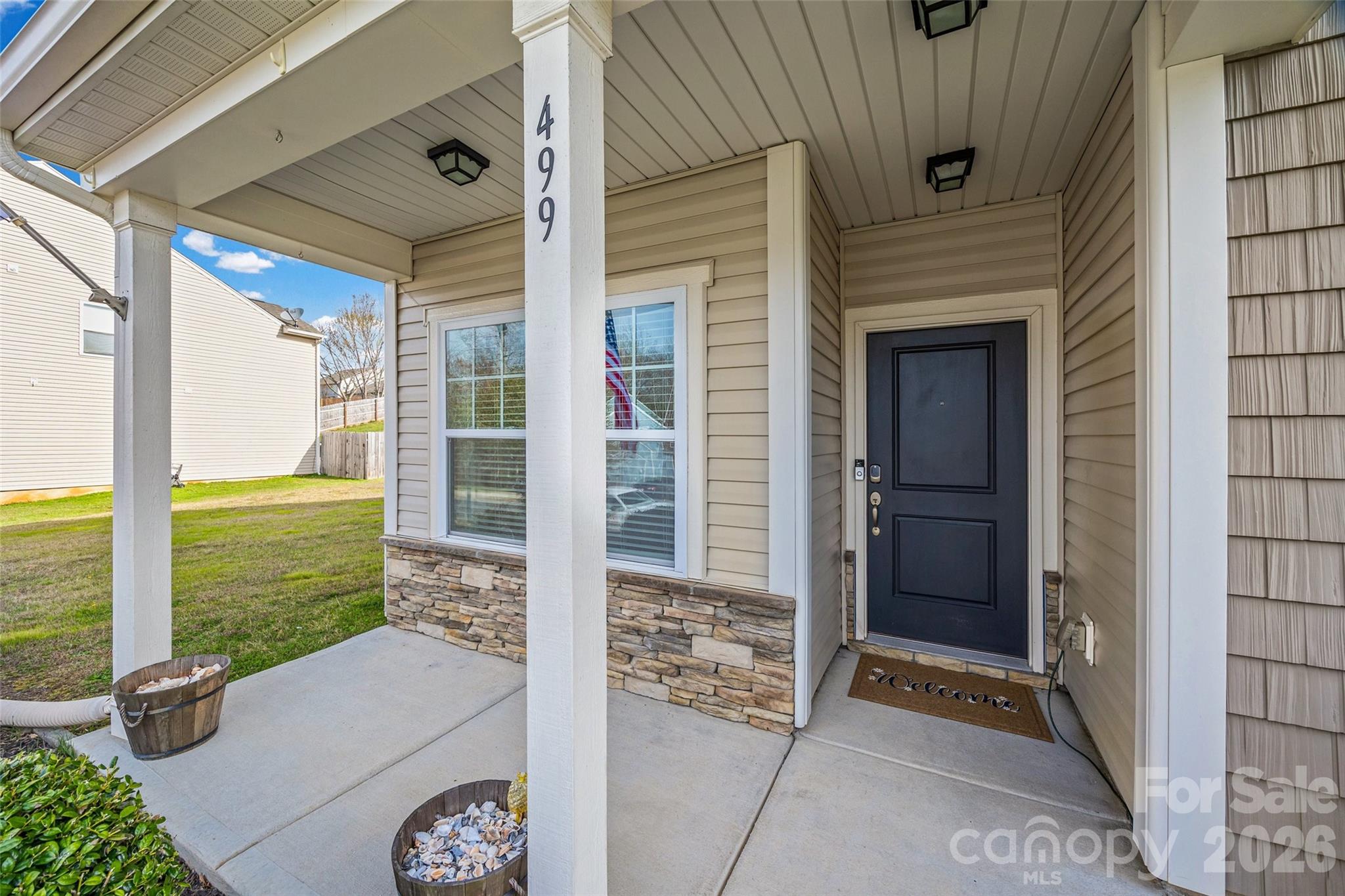 499 Dutch White Drive