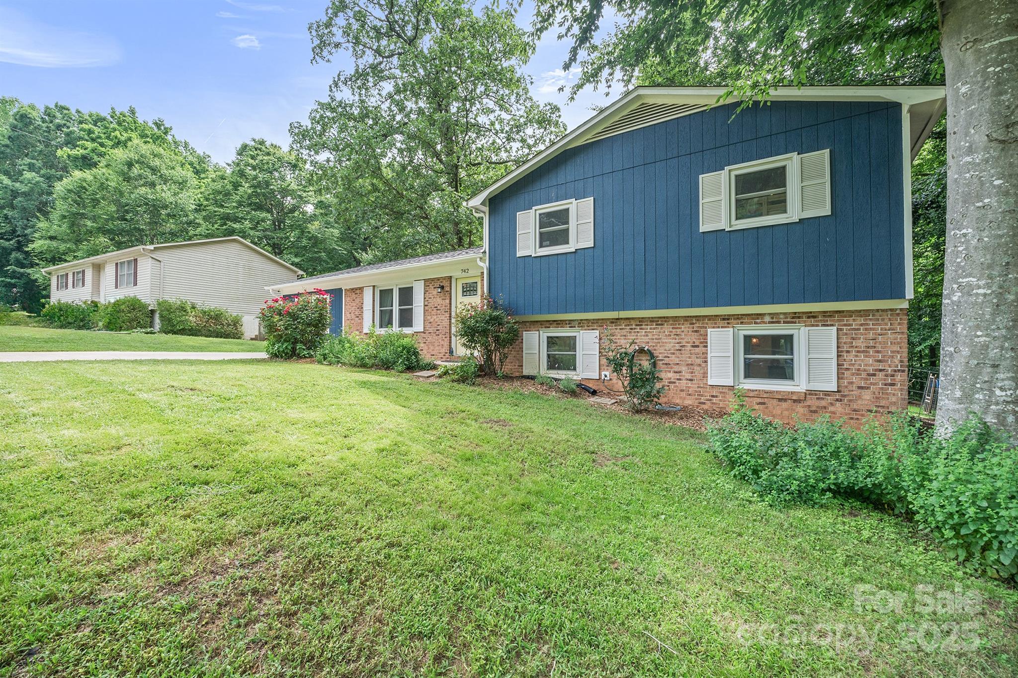 742 Stonecrest Drive
