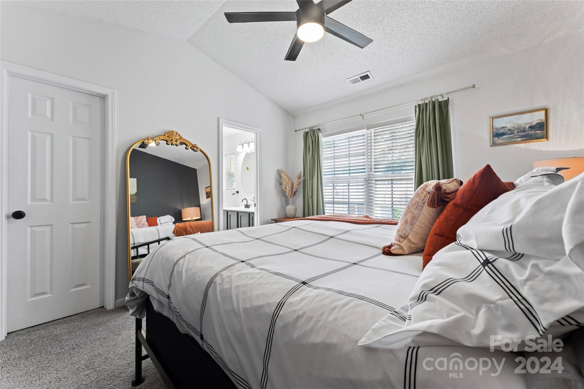 Windsor Trace - Residential