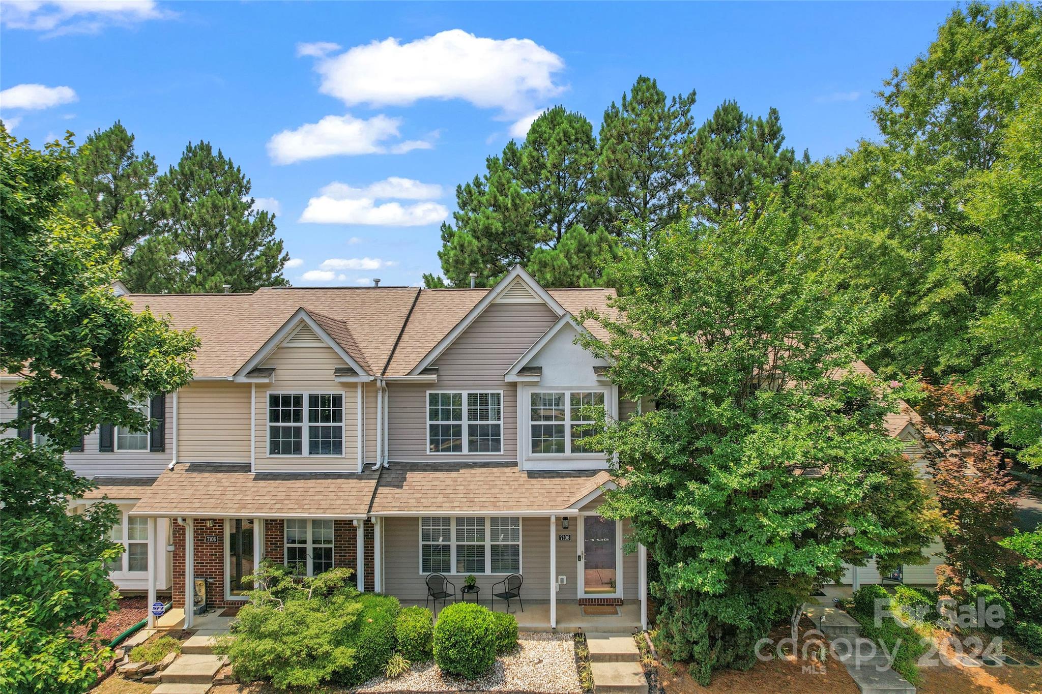 Windsor Trace - Residential