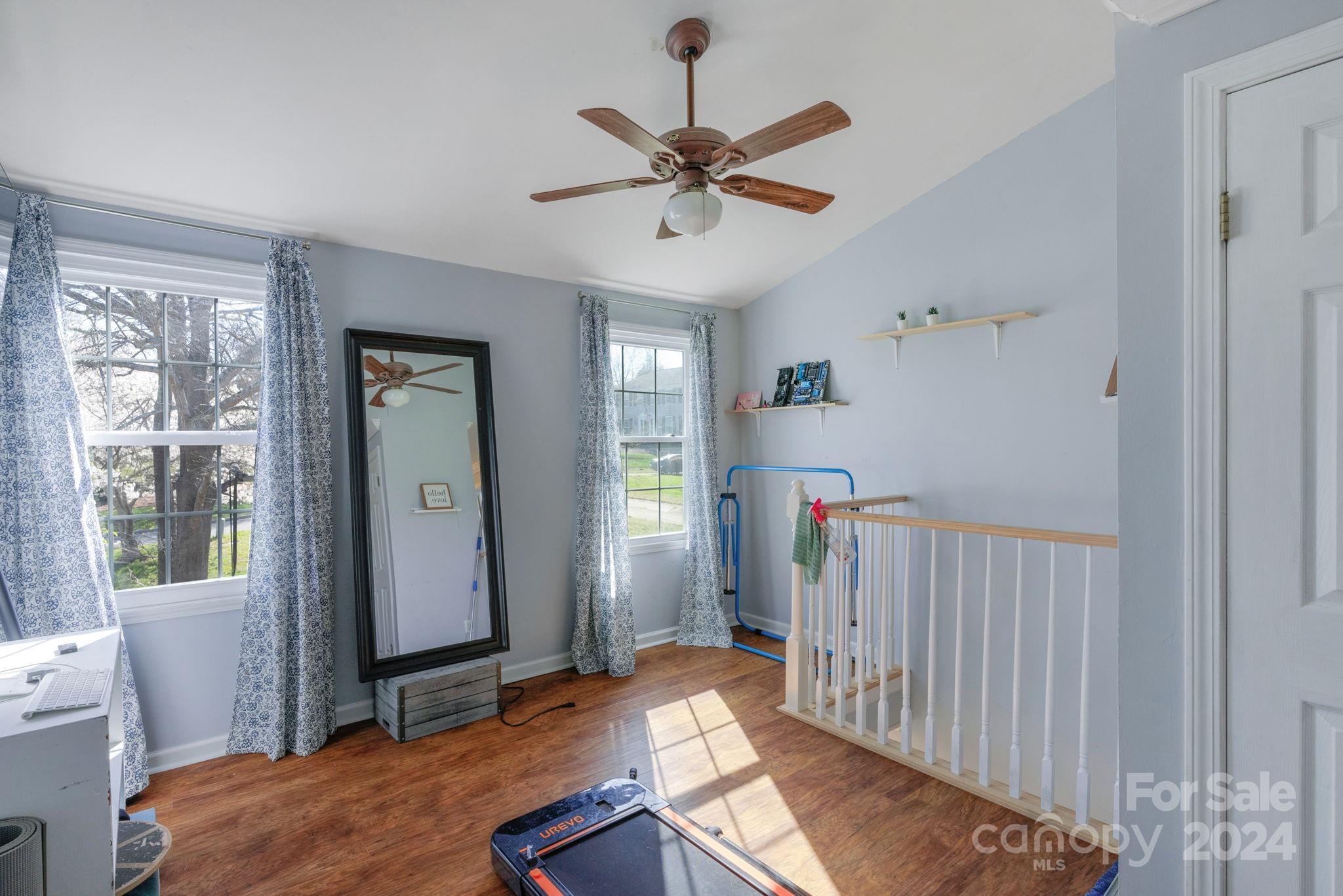 Woodside Falls - Residential