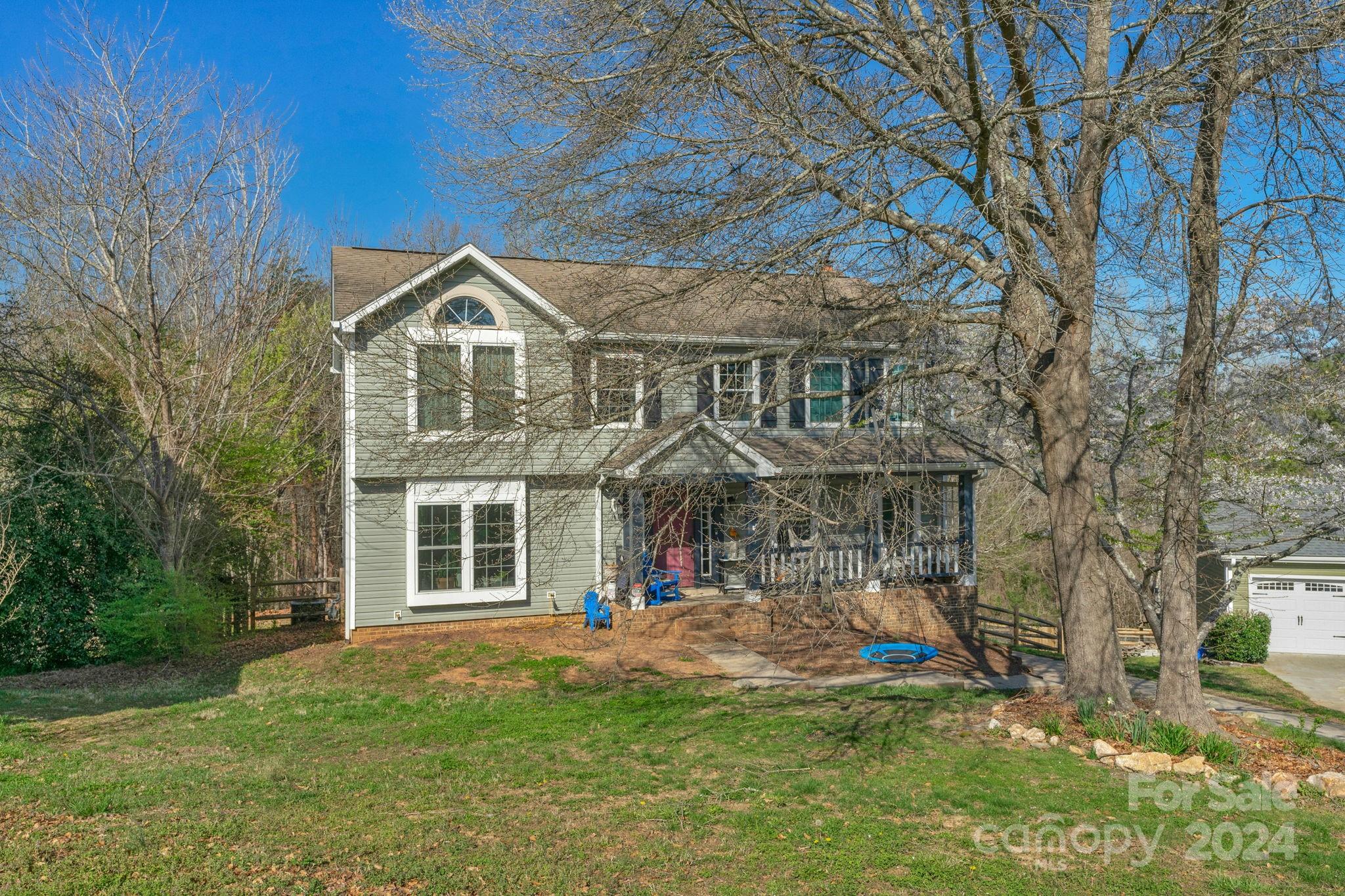 Woodside Falls - Residential