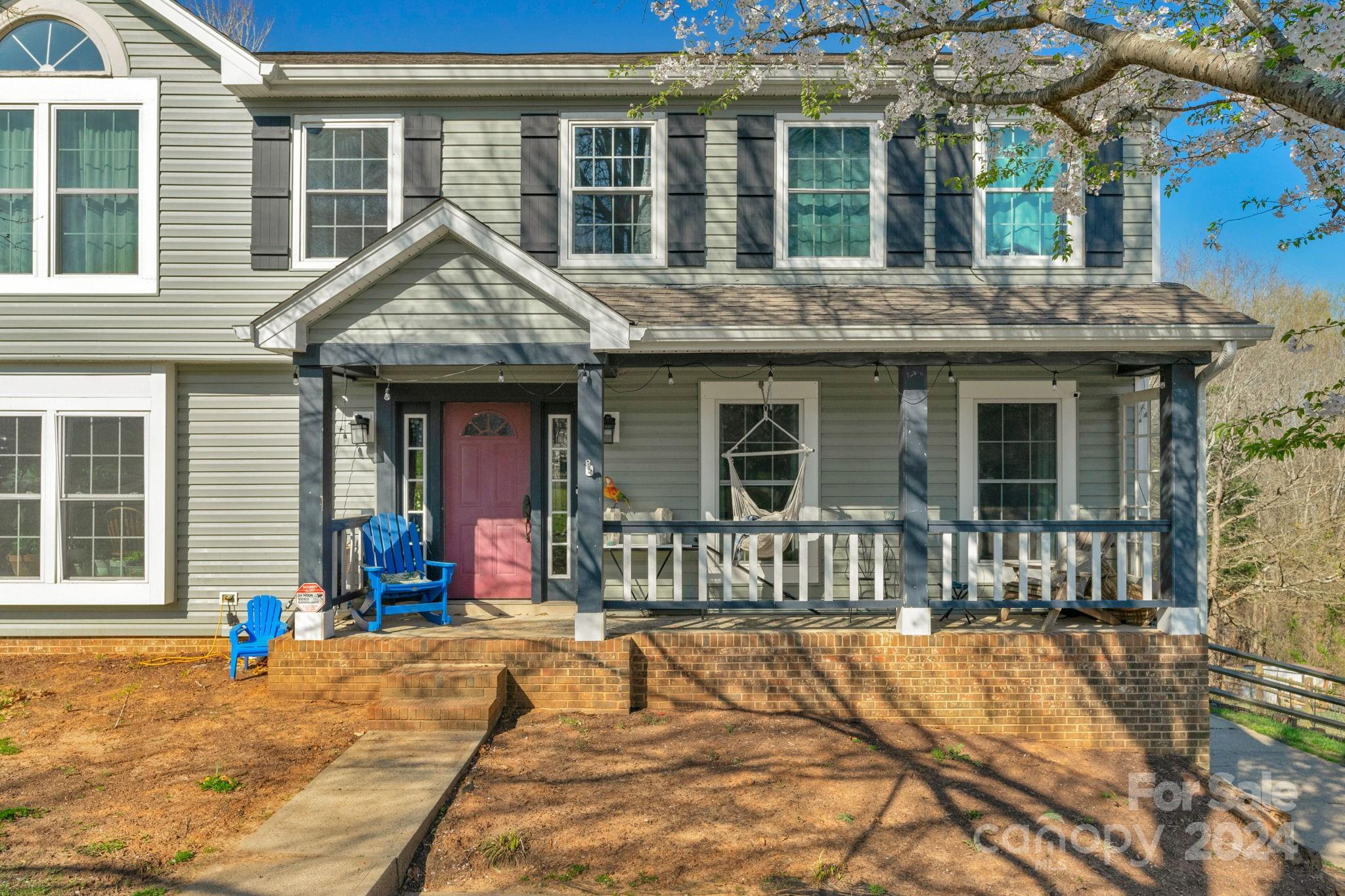 Woodside Falls - Residential