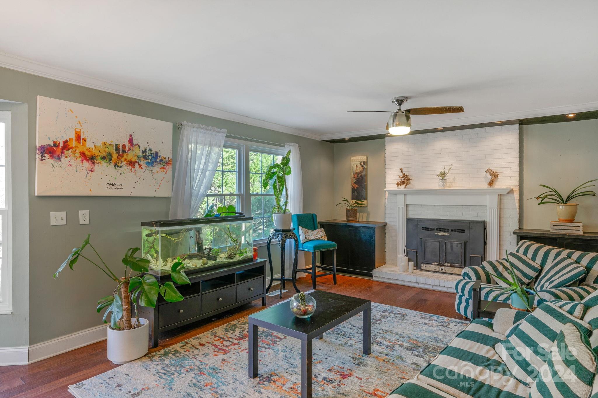 Woodside Falls - Residential