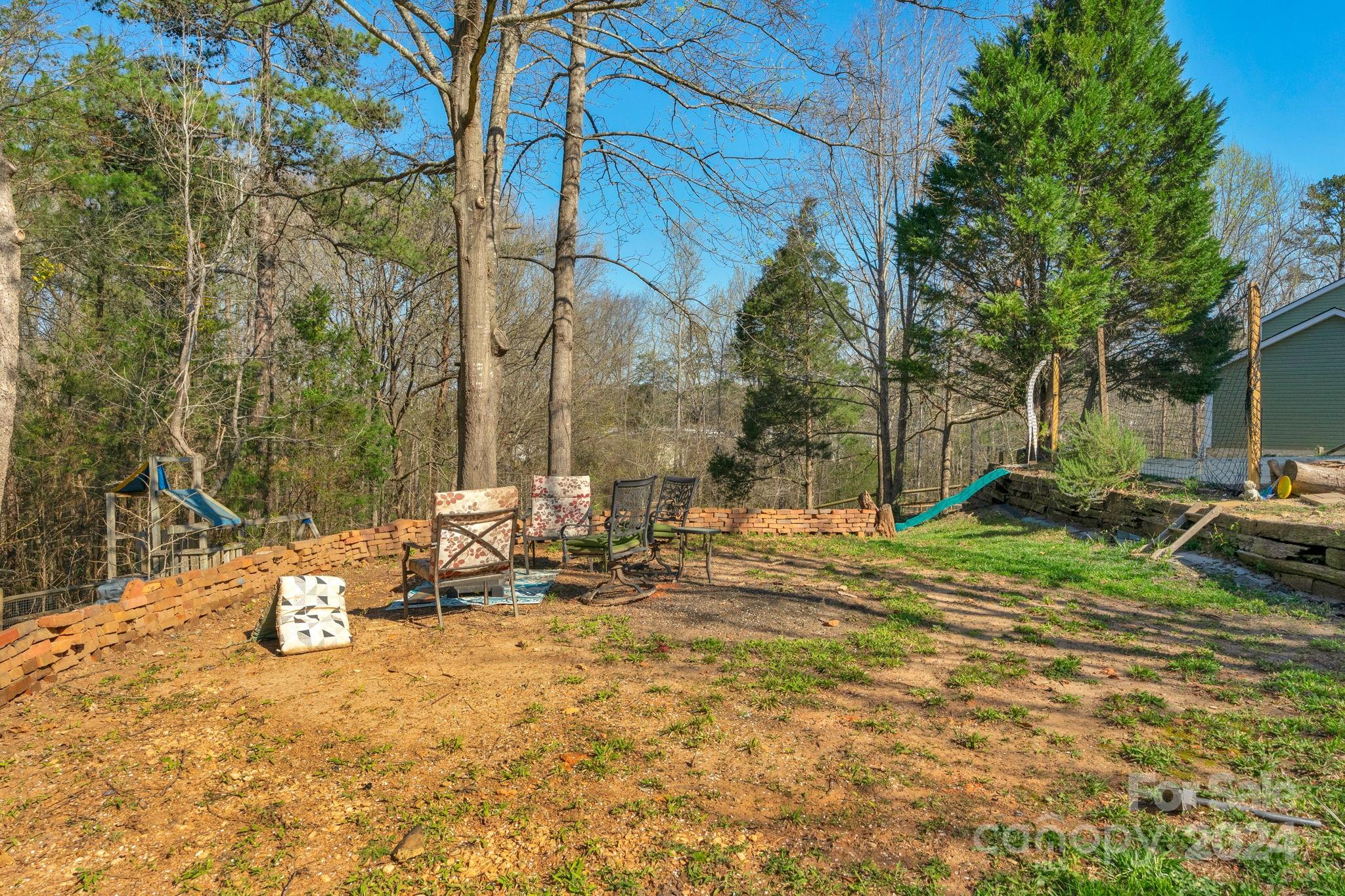 Woodside Falls - Residential