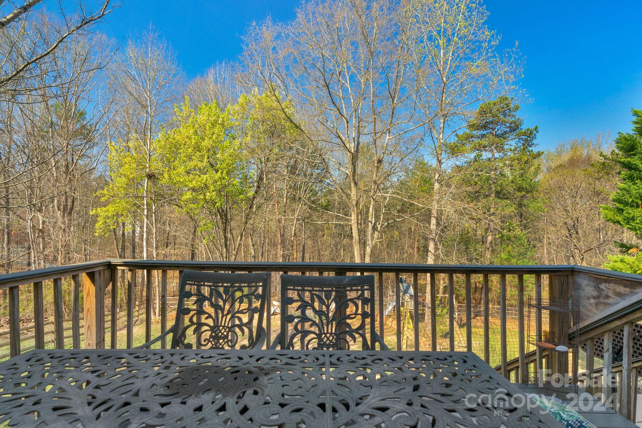 Woodside Falls - Residential