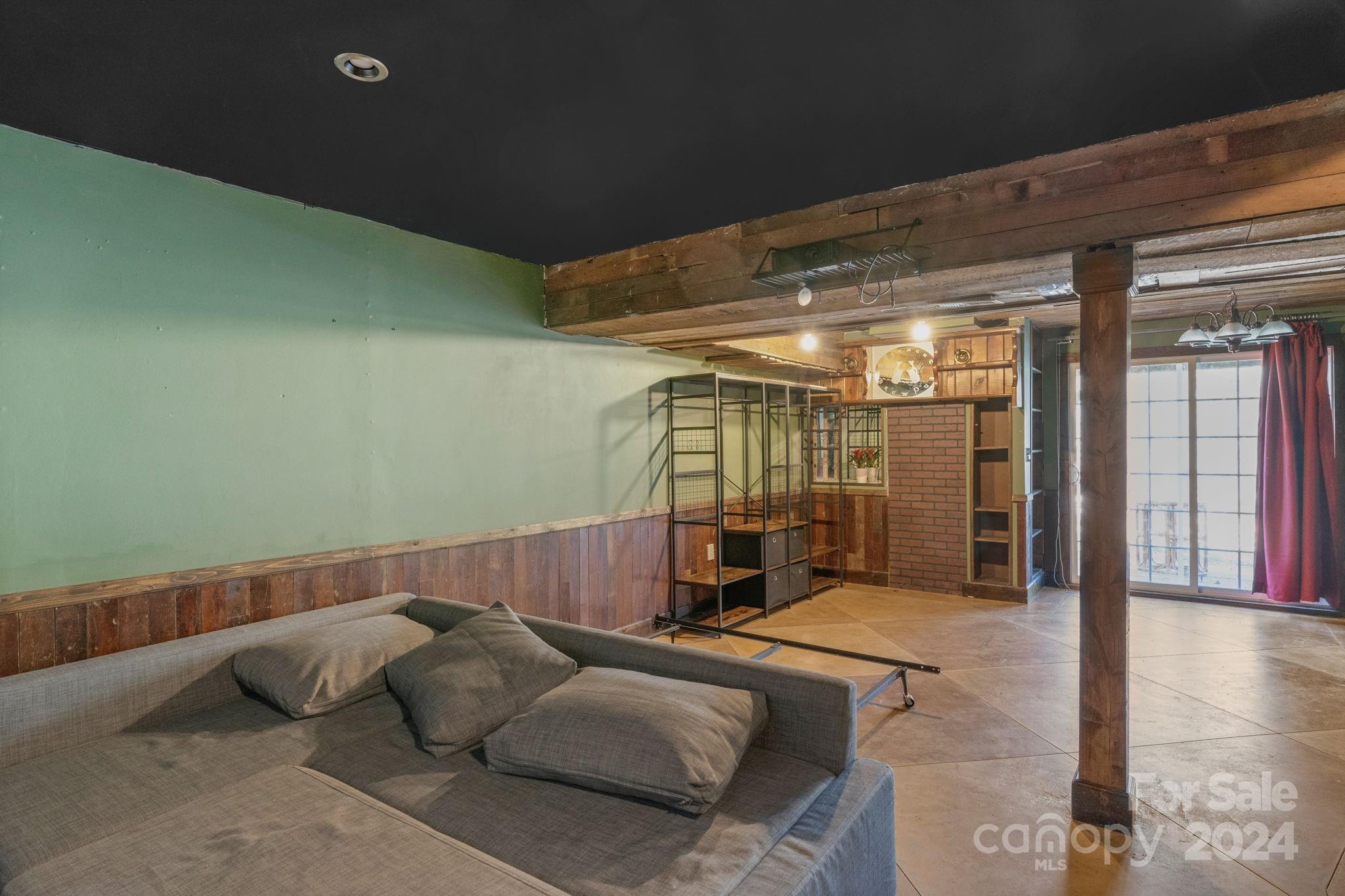 Woodside Falls - Residential