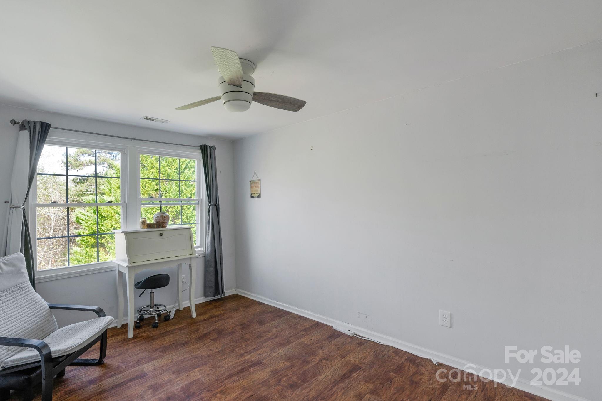 Woodside Falls - Residential