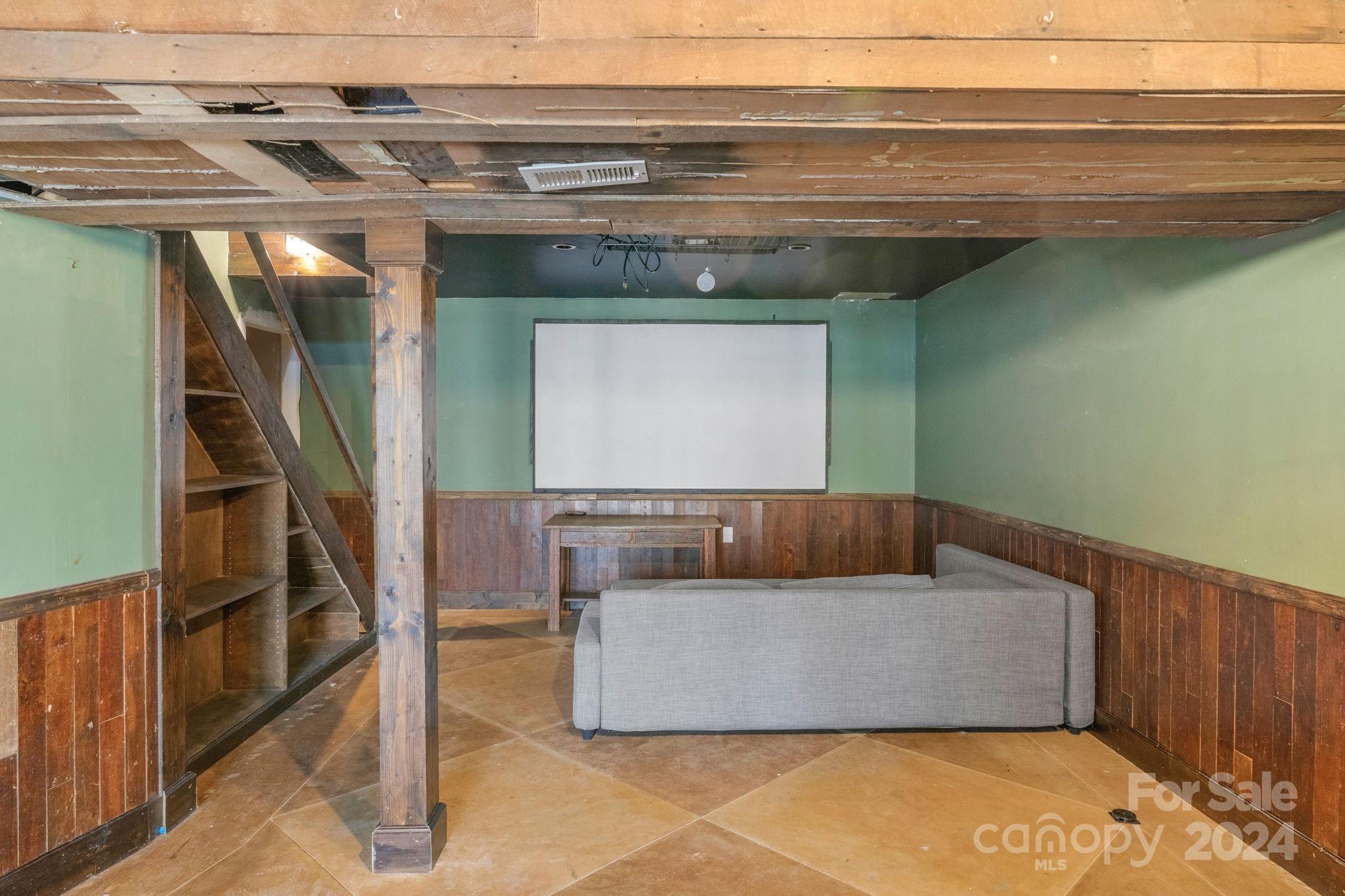 Woodside Falls - Residential