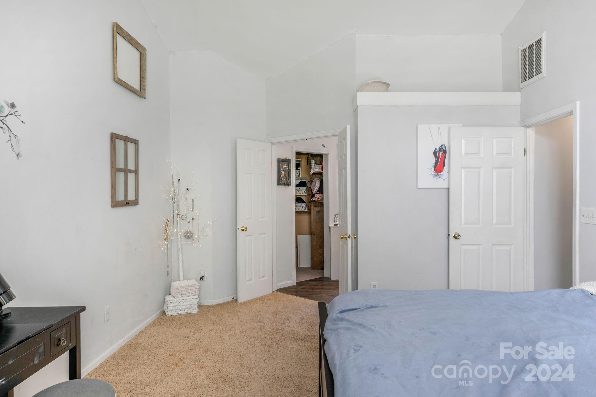 Woodside Falls - Residential