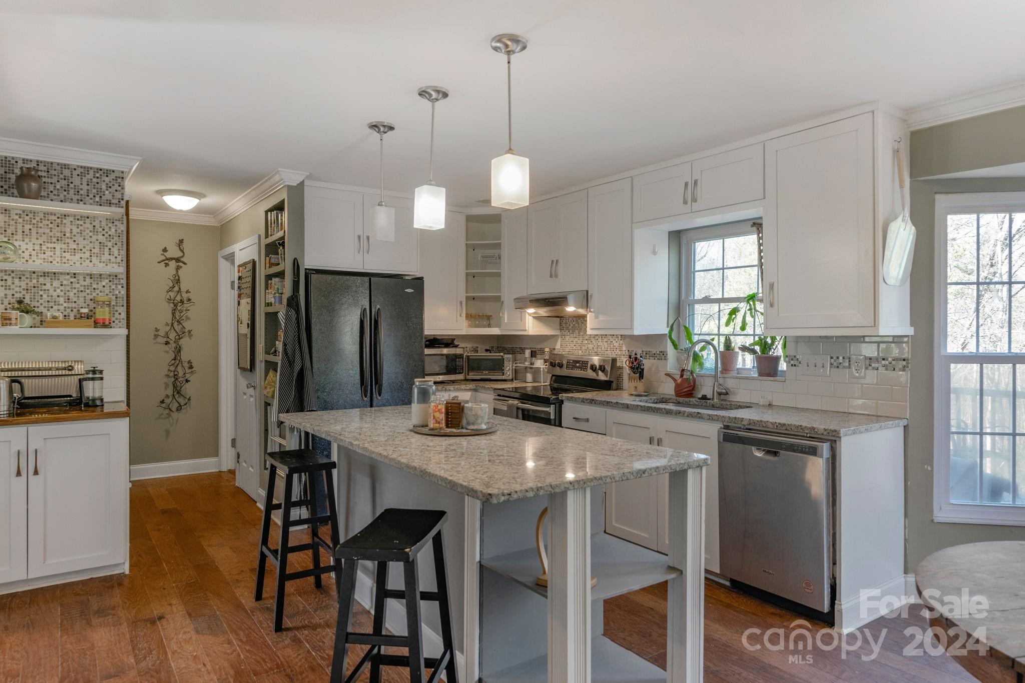 Woodside Falls - Residential