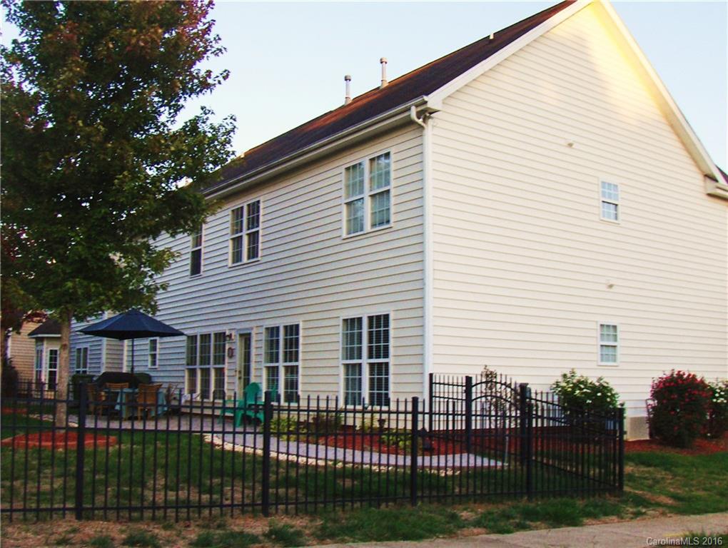 Rhynes Trace - Residential