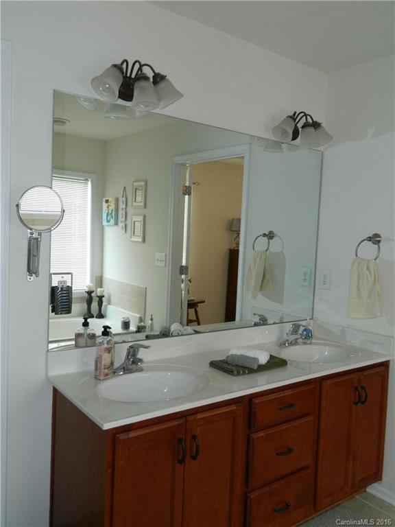 Rhynes Trace - Residential