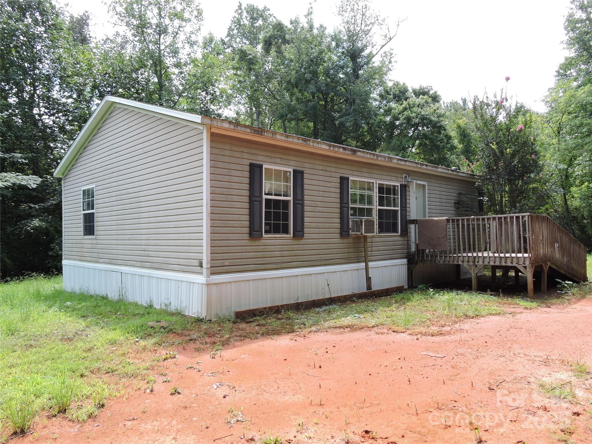 Columbus, North Carolina 28722, United States, 3 Bedrooms Bedrooms, ,2 BathroomsBathrooms,Residential,Under Contract,200407