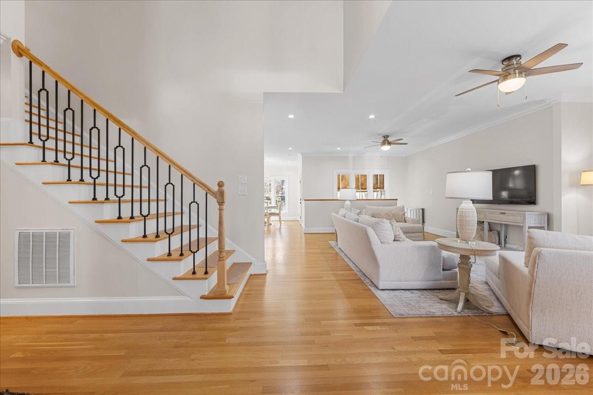 10410 Newberry Park Lane