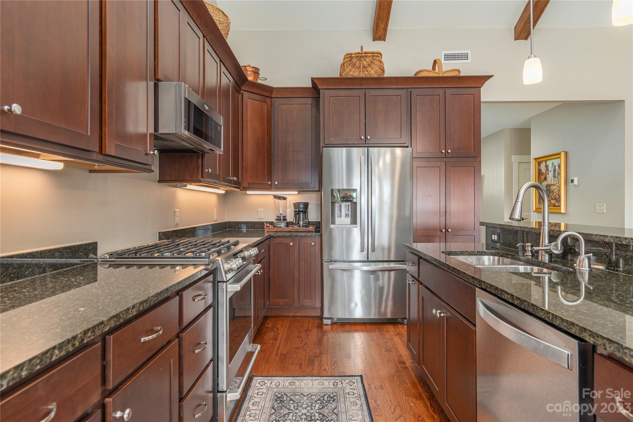 Cummings Cove - Residential