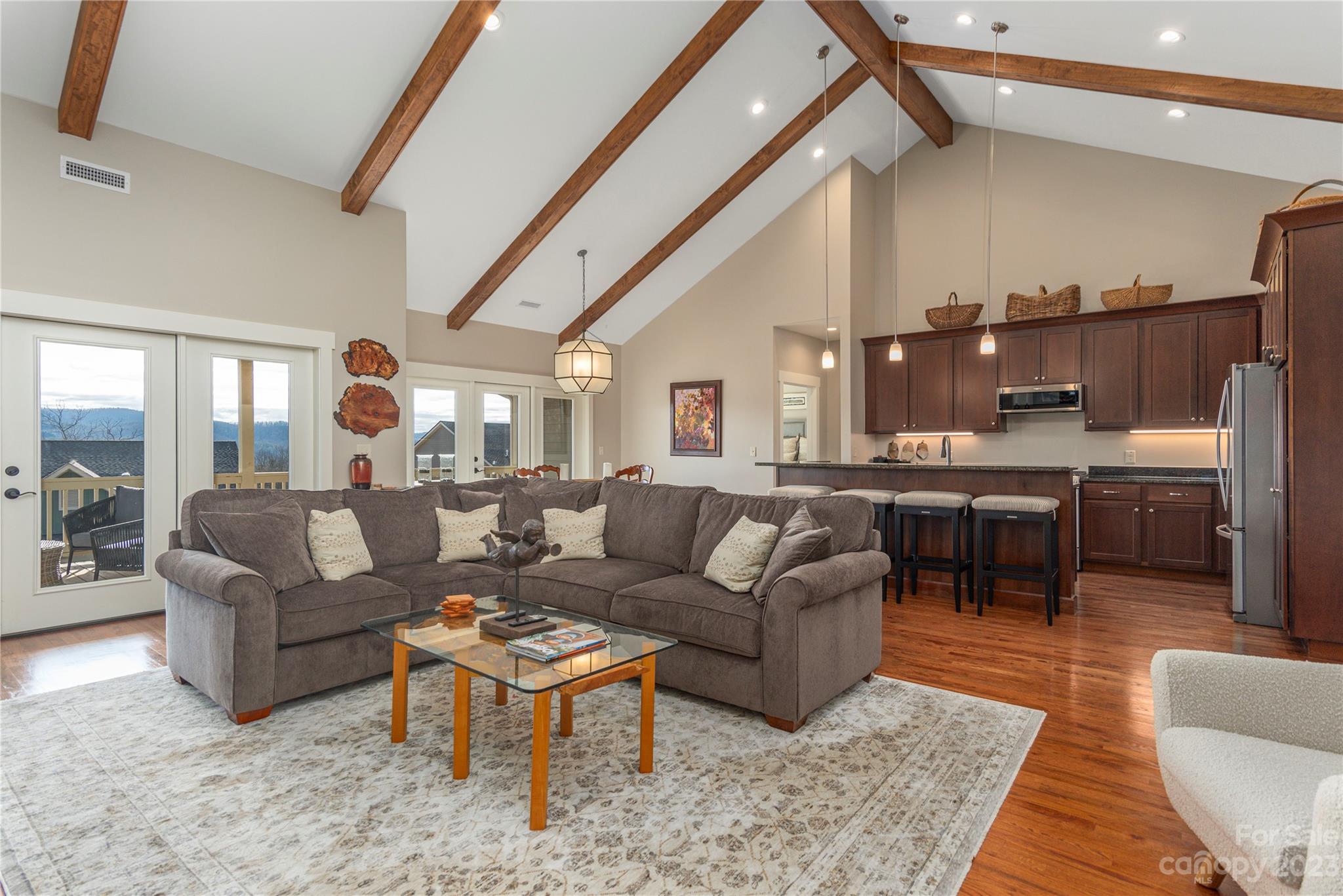 Cummings Cove - Residential