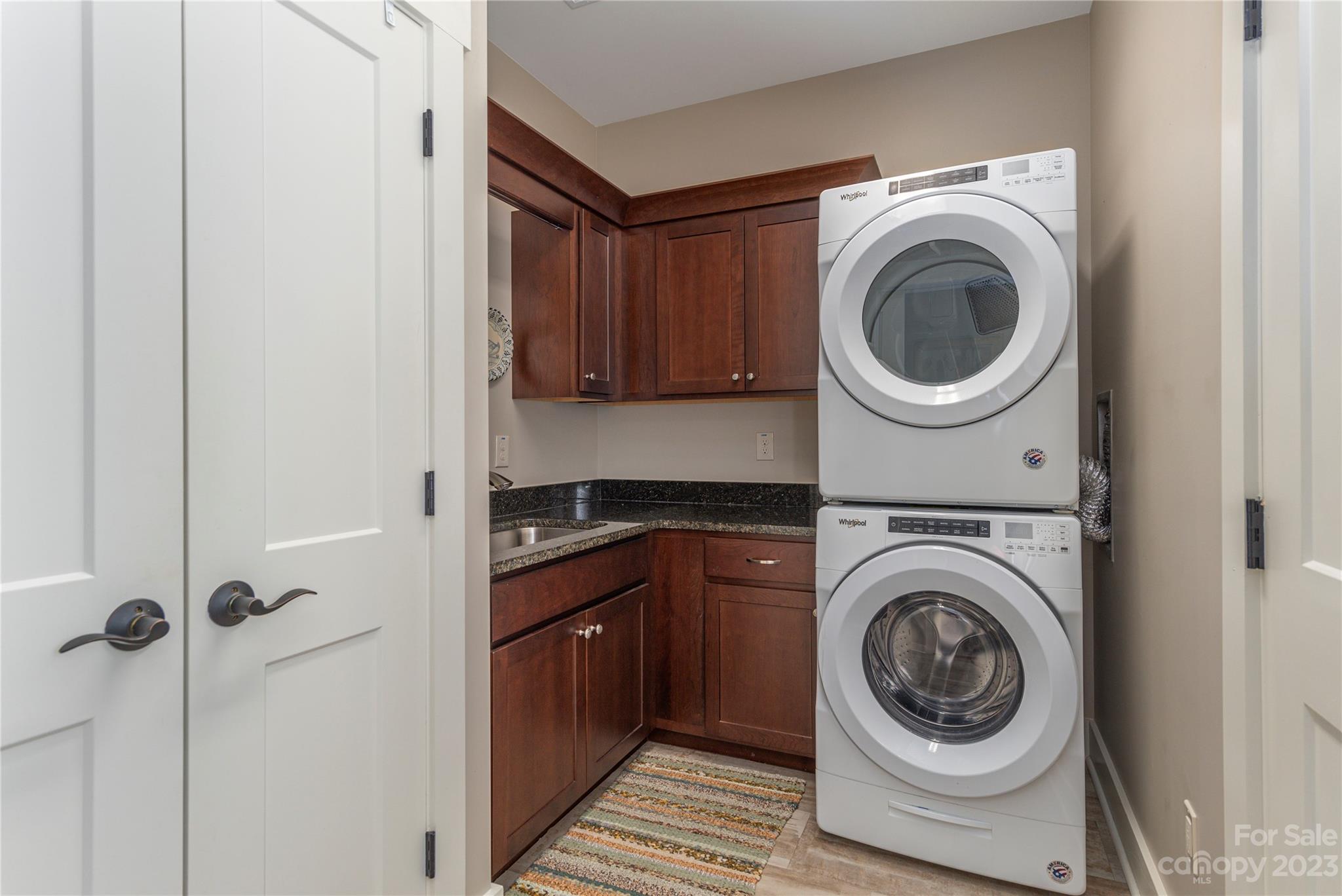 Cummings Cove - Residential