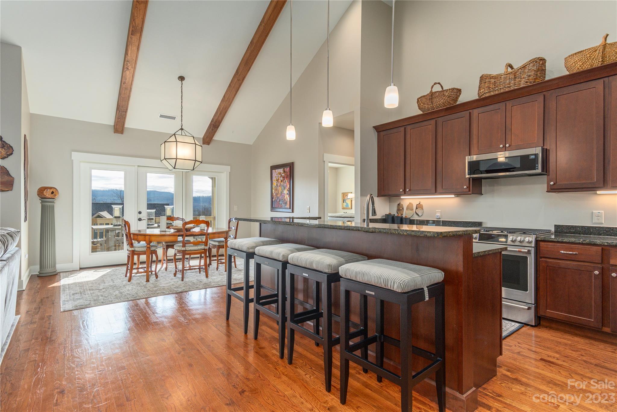 Cummings Cove - Residential