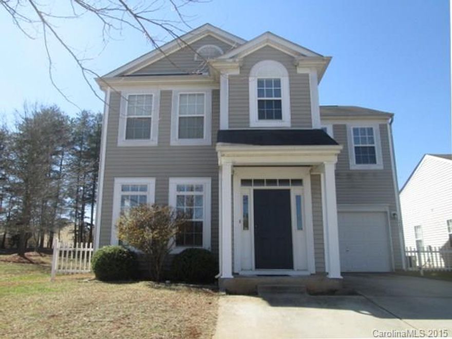 Great home near I-485 and I-85 in the Bellemeade subdivision. There is a loft area on the 2nd floor in addition to the 3 bedrooms. Washer/Dryer is available but no repairs.