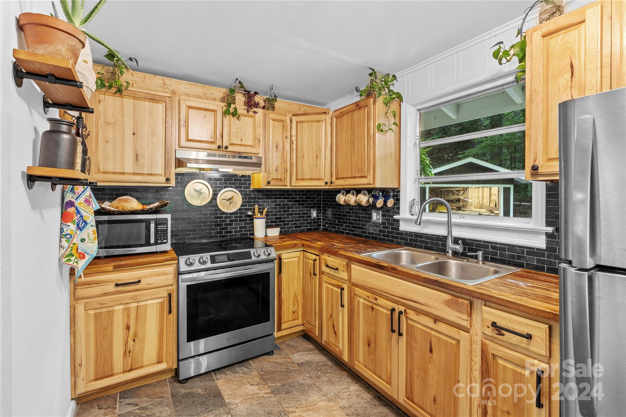 Holly Hills - Residential